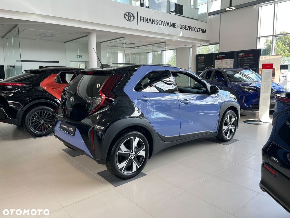 Toyota Aygo X Hybrid 1.5 Style e-CVT - 5