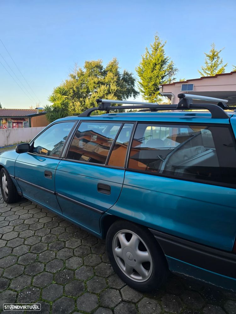 Opel Astra Caravan 1.4i Sport - 4