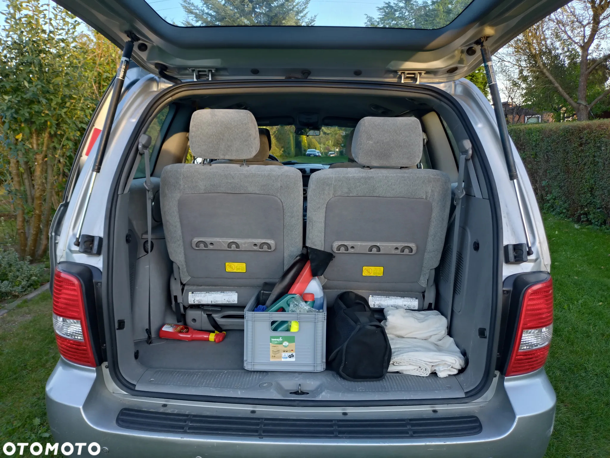 Kia Carnival - 10