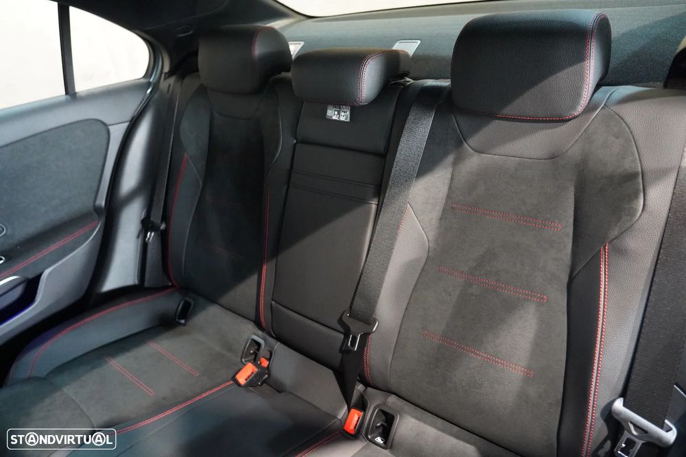 Mercedes-Benz A 250 e - 25