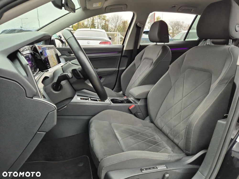 Volkswagen Golf Variant - 11