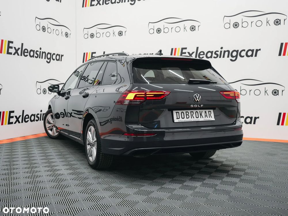 Volkswagen Golf Variant - 12