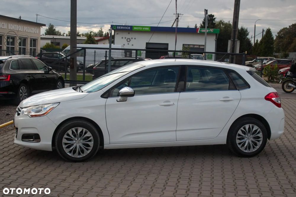 Citroën C4 e-HDi 115 Exclusive - 3