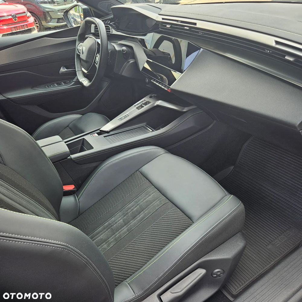 Peugeot 308 1.2 PureTech GT S&S EAT8 - 8