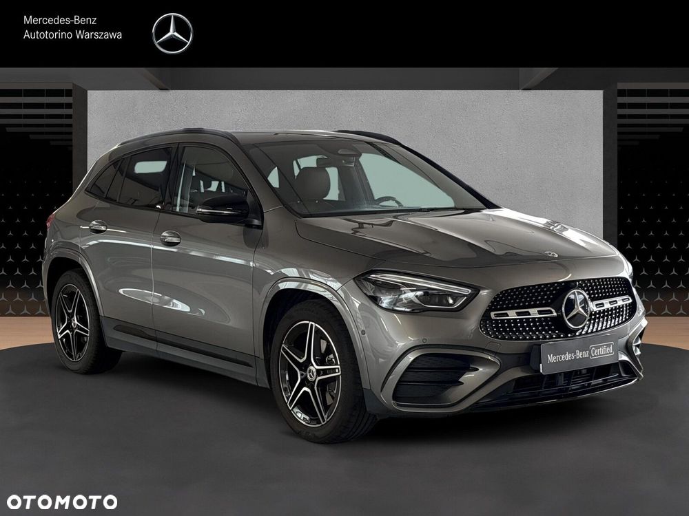 Mercedes-Benz GLA - 8