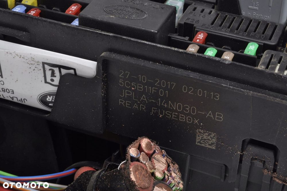 LAND ROVER DISCOVERY V L462 3.0 D SKRZYNKA BEZPIECZNIKÓW JPLA-14N030-AB - 2