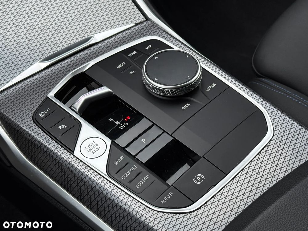 BMW Seria 3 320d xDrive M Sport Sport - 24