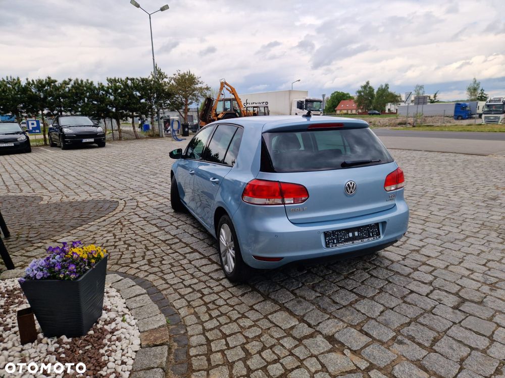 Volkswagen Golf 1.6 TDI DPF DSG Style - 5