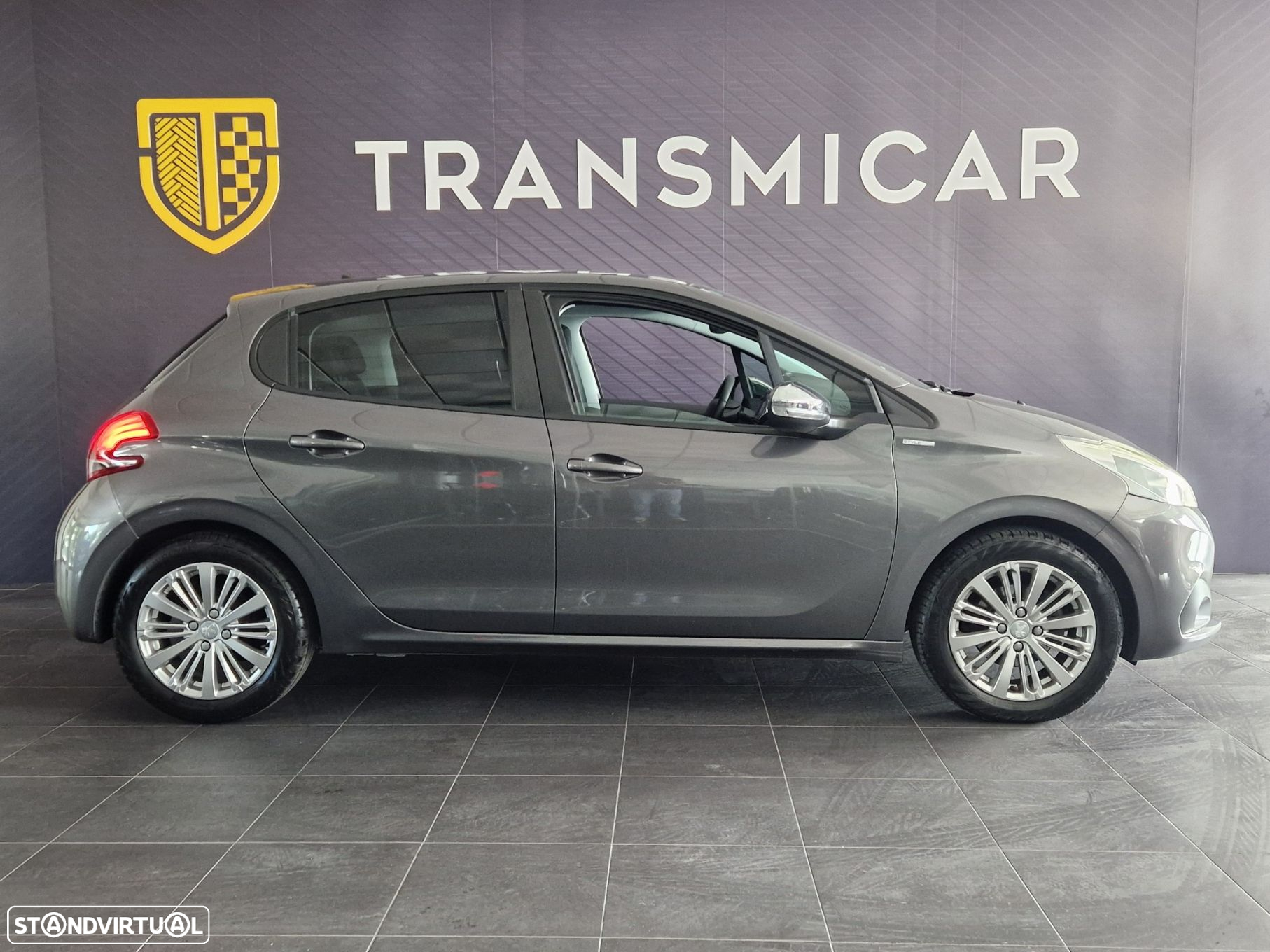 Peugeot 208 1.2 PureTech Style - 4