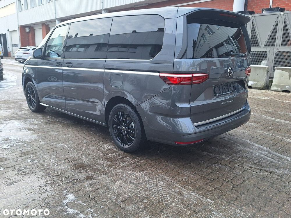 Volkswagen Multivan - 12