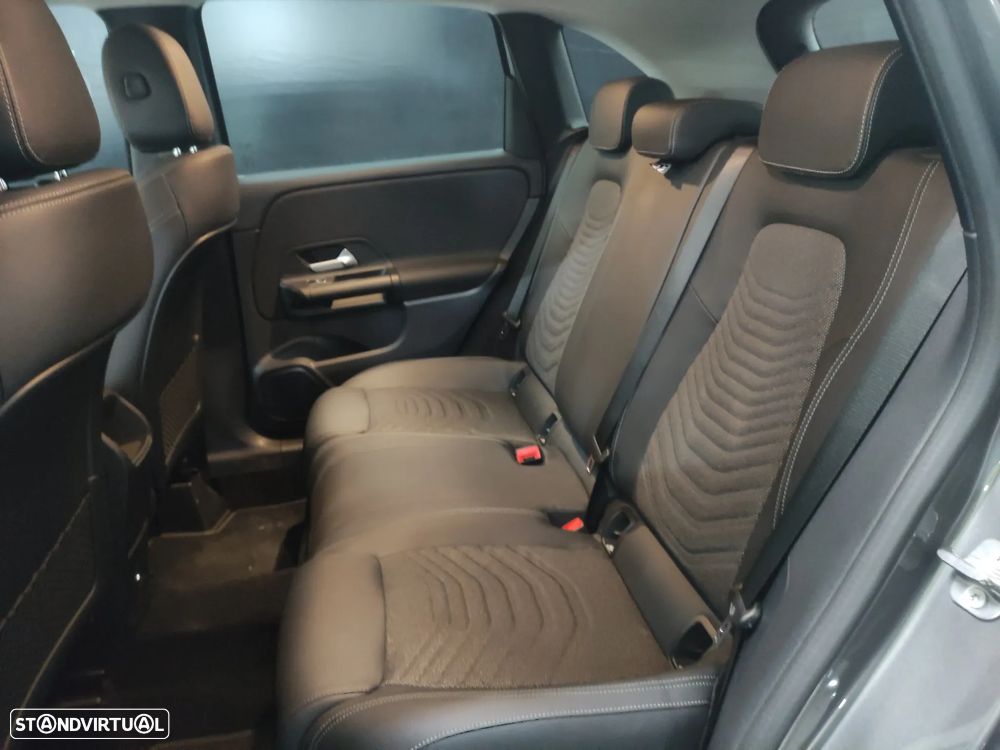 Mercedes-Benz B 180 d - 8