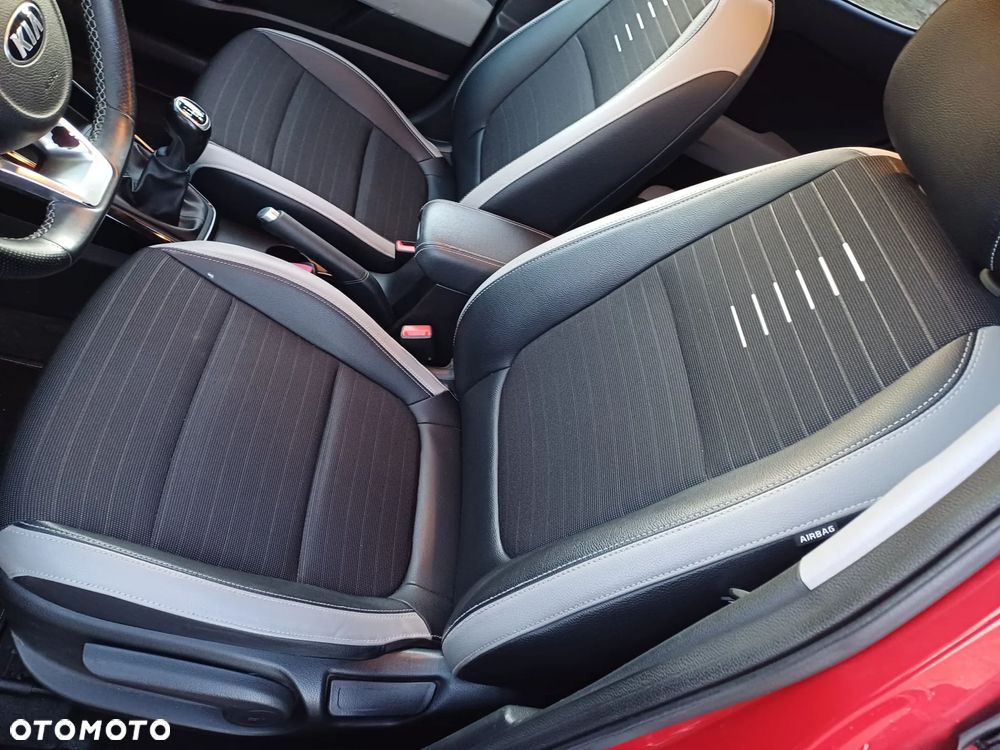 Kia Stonic - 14