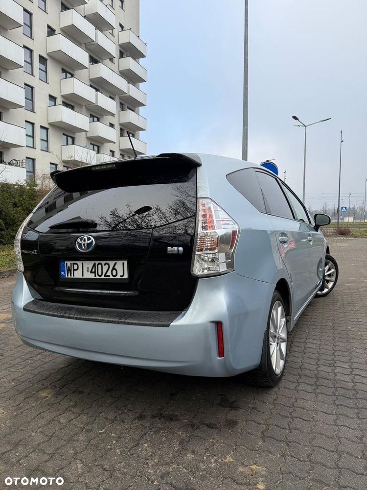 Toyota Prius 1.8 HSD Premium - 6