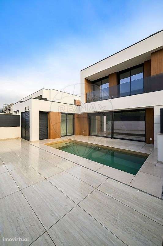 Moradia T4 para venda - Grande imagem: 2/36