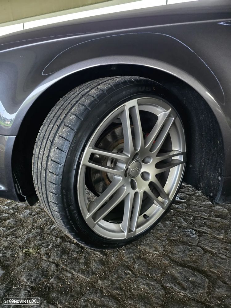 Audi A4 Avant 2.0 TDI S-line - 16