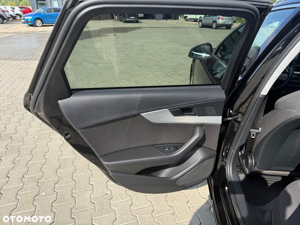 Audi A4 Avant 40 TDI S tronic quattro sport - 20