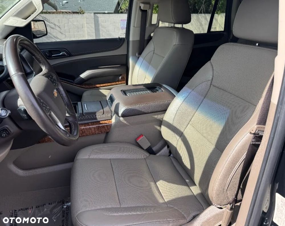 Chevrolet Tahoe - 15