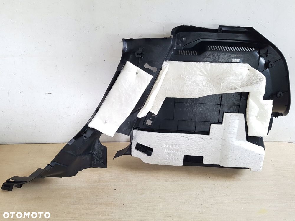 mazda cx30 cx-30 lewa tapicerka bagażnika boczek d10e-68870 - 3