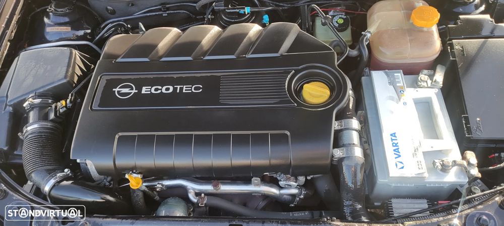 Opel Astra GTC 1.9 CDTI - 5