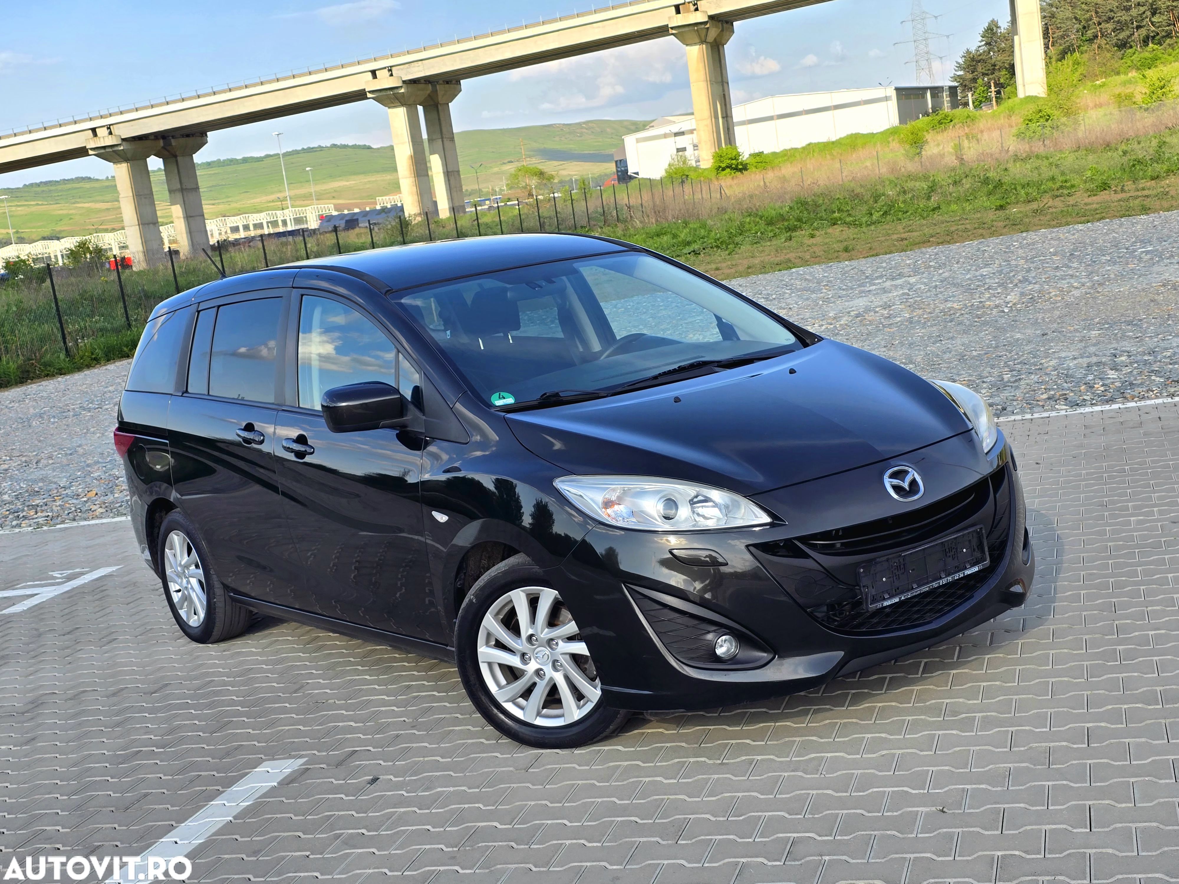 Mazda 5 - 1
