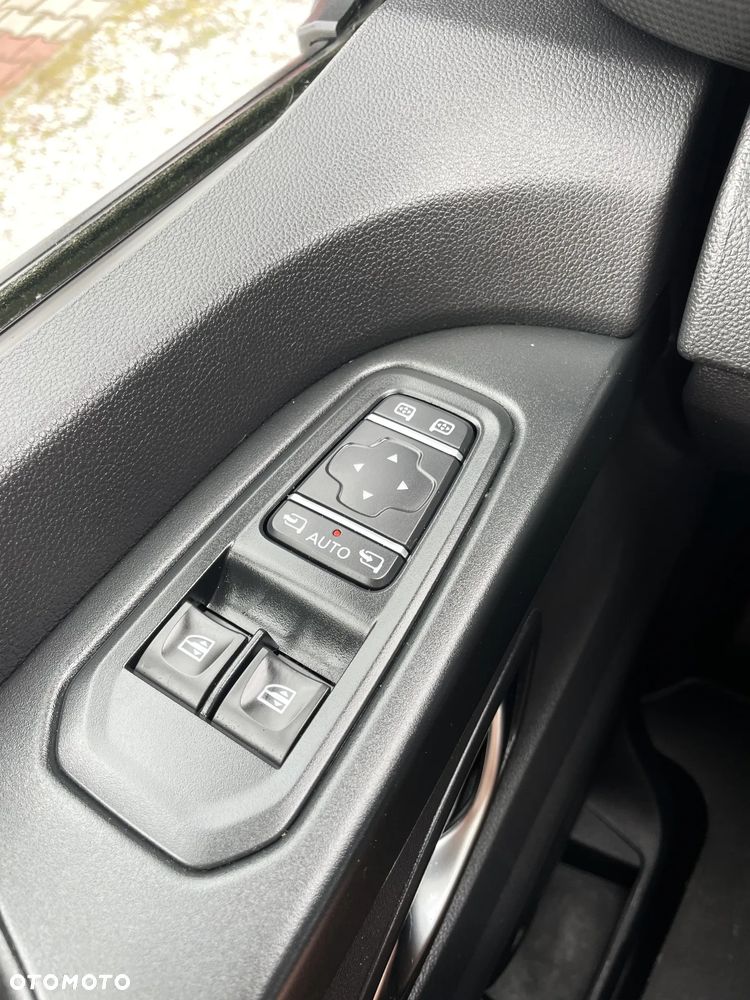 Renault Trafic - 11