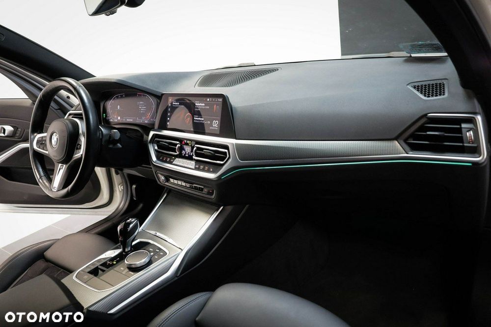 BMW Seria 3 320d M Sport sport - 23