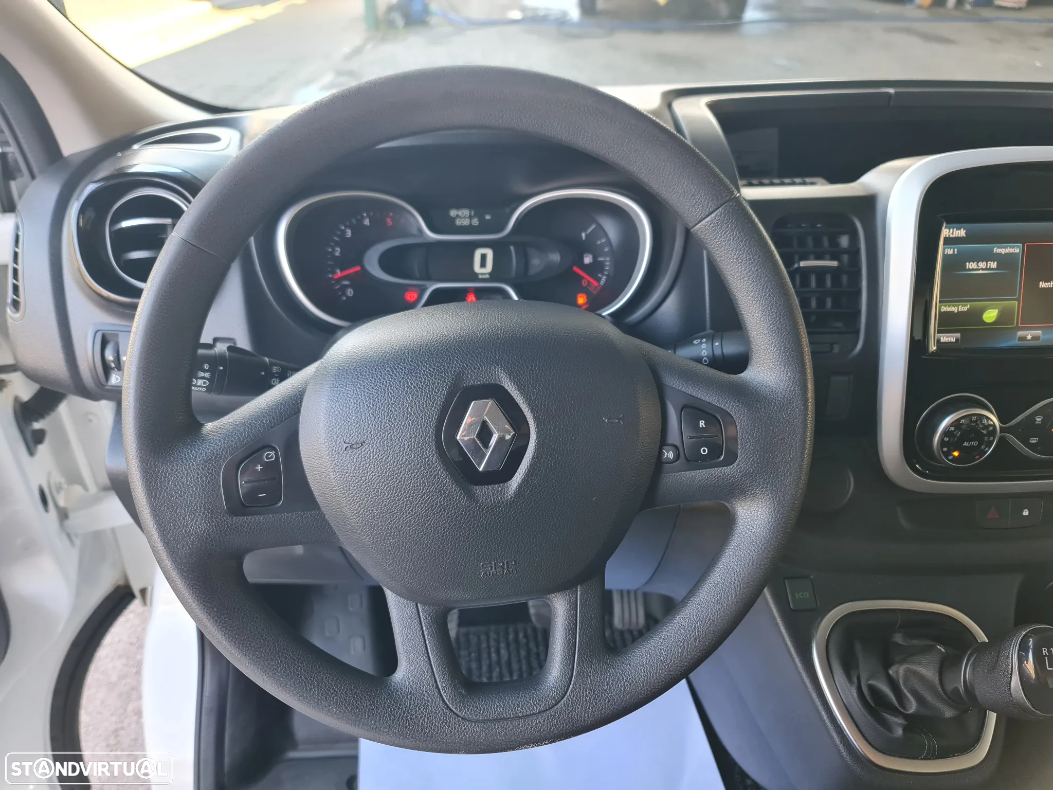 Renault TRAFIC 2.0 Dci 120CV * Câmera/ GPS/ AC/ IVA DEDUTÍVEL * - 29