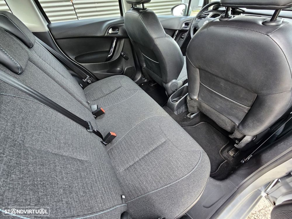 Citroën C3 1.2 PureTech Collection - 19