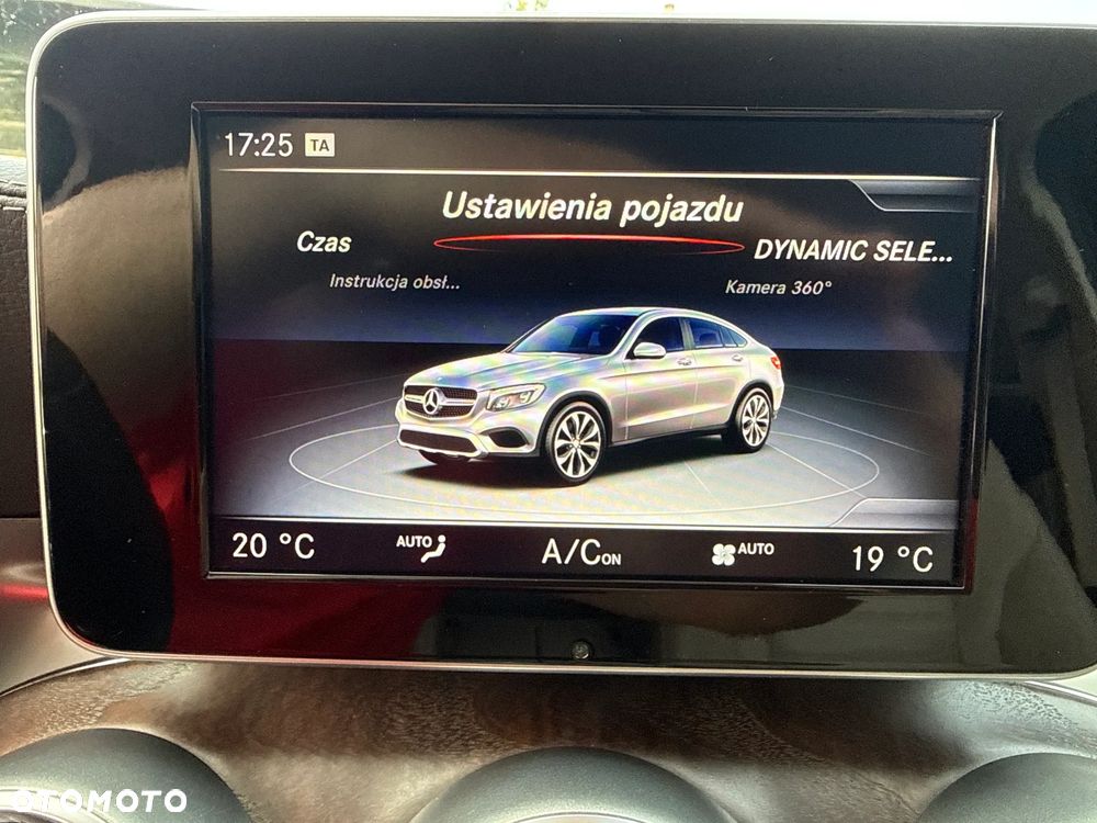 Mercedes-Benz GLC 250 4Matic 9G-TRONIC AMG Line - 21