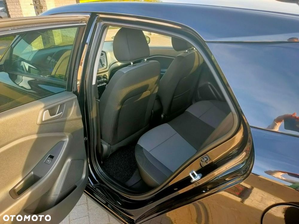 Hyundai i20 - 12