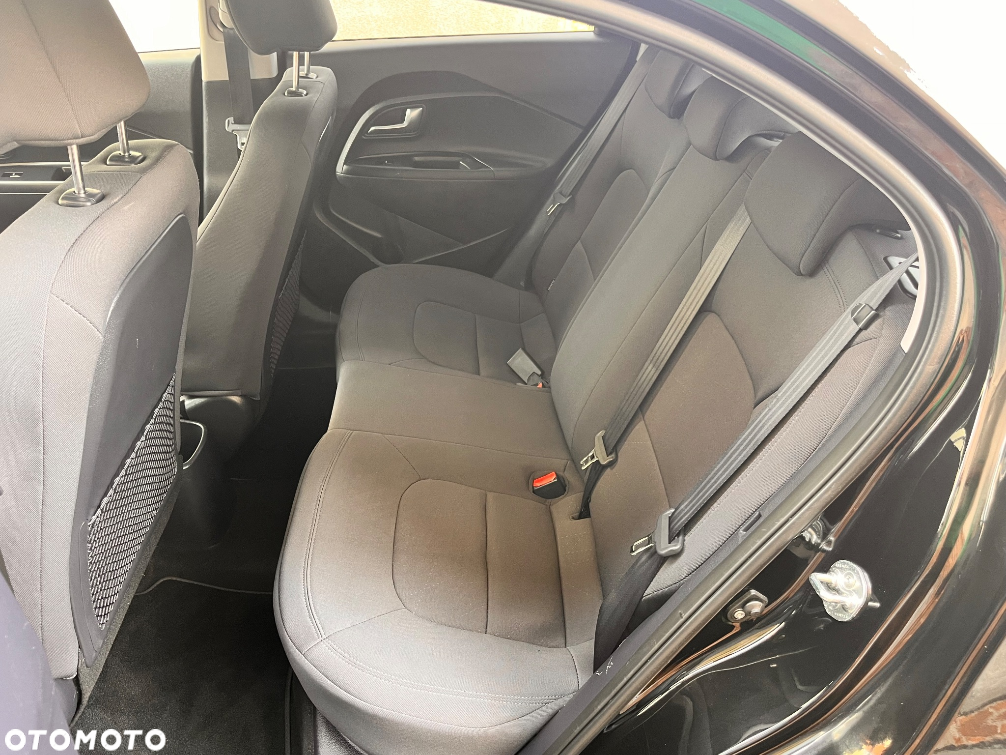 Kia Rio 1.2 Dream Team Edition - 21