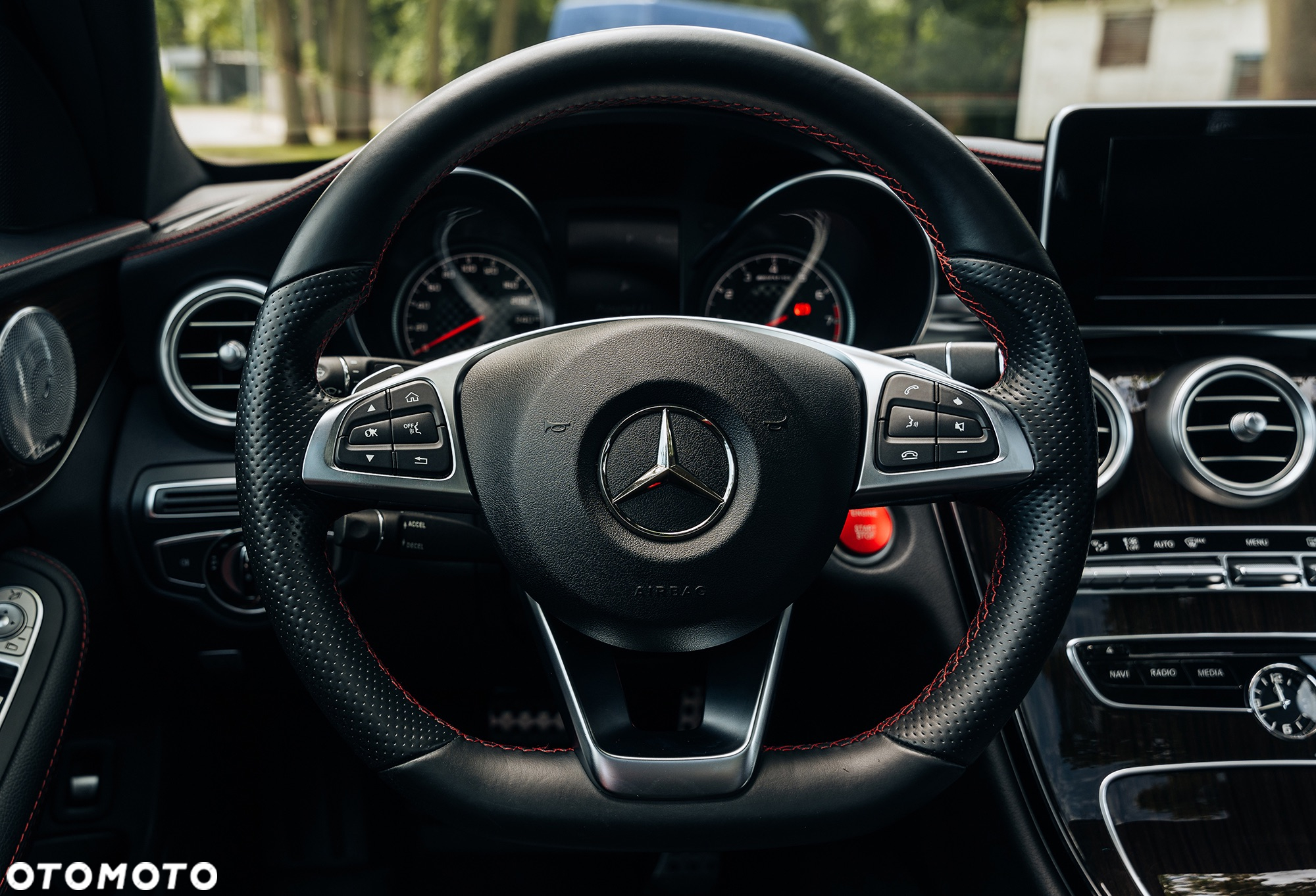 Mercedes-Benz Klasa C AMG 43 4Matic 9G-TRONIC - 23