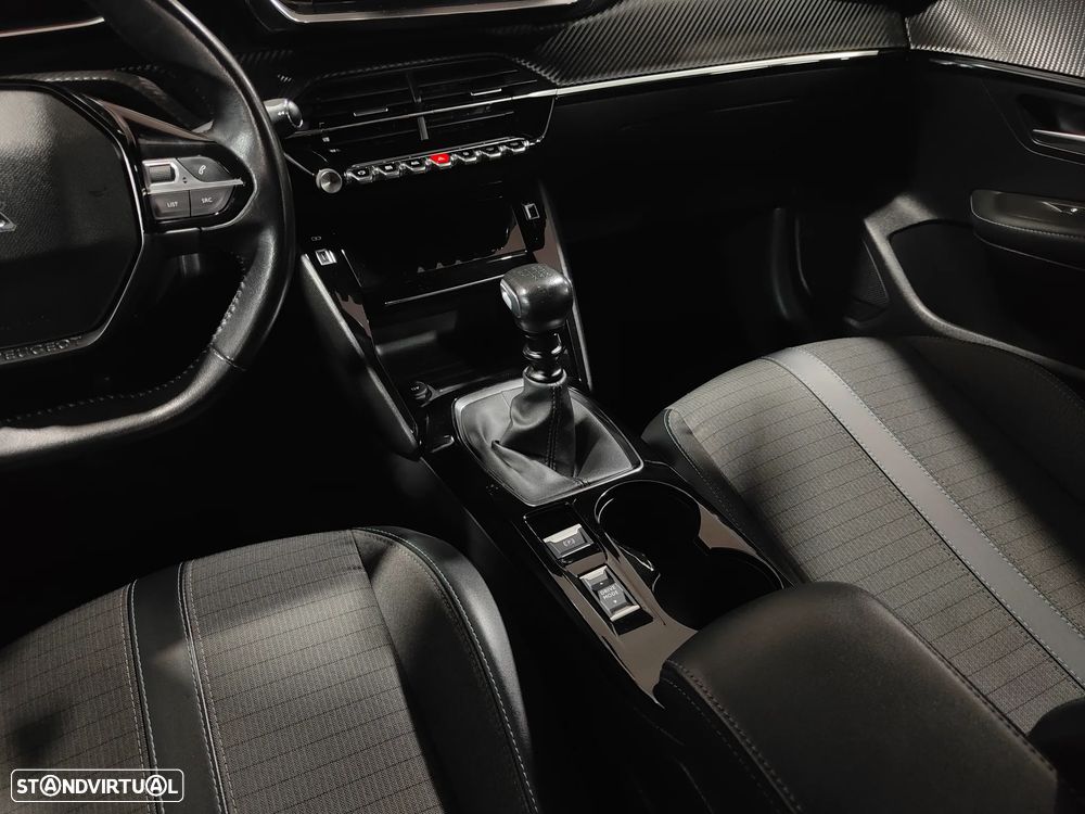 Peugeot 208 1.2 PureTech Allure EAT8 - 46