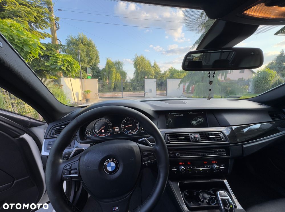 BMW Seria 5 535d xDrive - 12