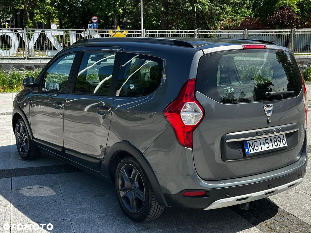Dacia Lodgy TCe 115 Stepway - 3