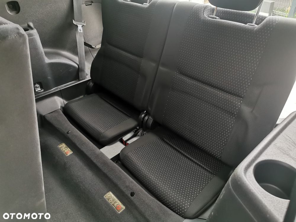 Toyota Corolla Verso 2.2 D-4D DPF Sol - 20