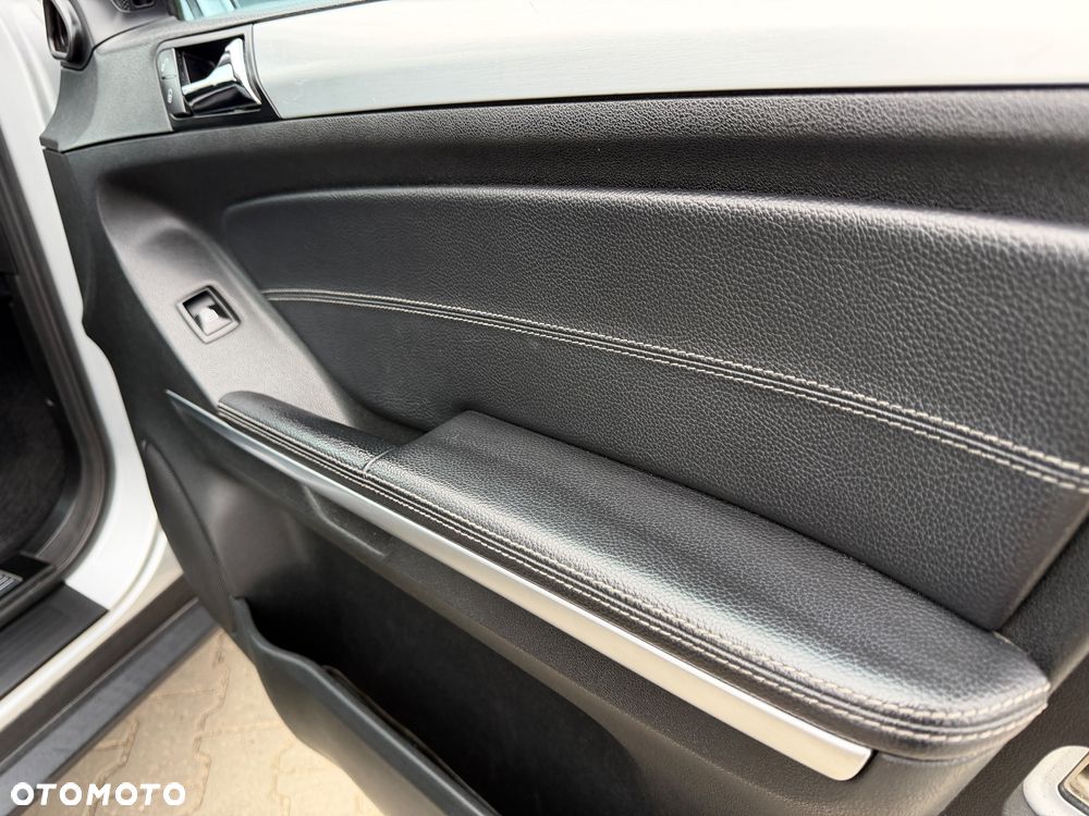 Mercedes-Benz ML - 24