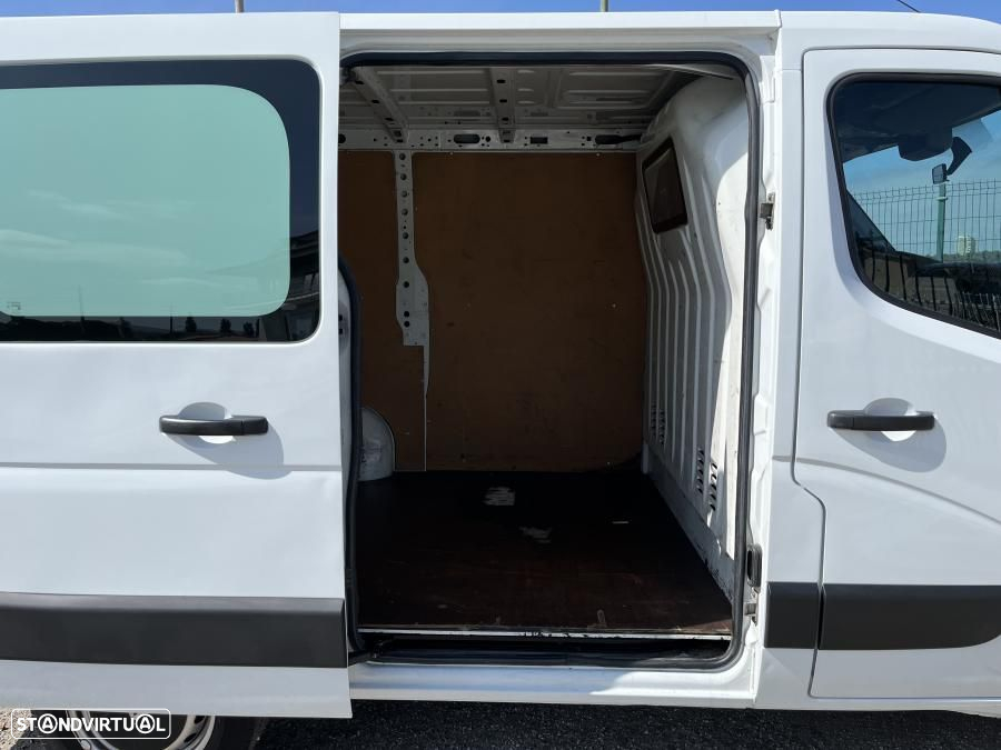 Renault Master 2.3 dCi L1H1 - 17