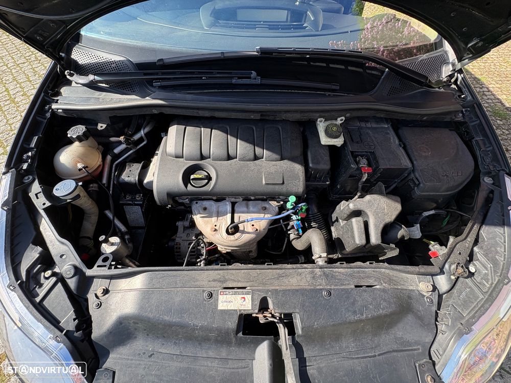 Citroën C4 1.4 16V SX - 10