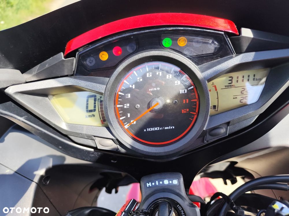 Honda VFR - 24