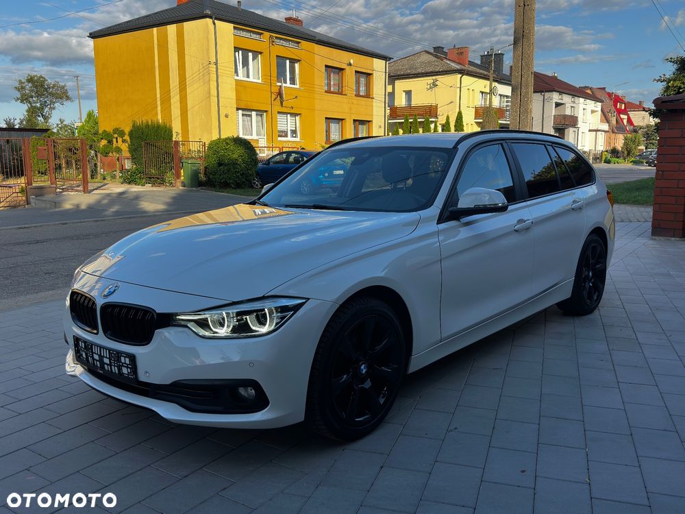 BMW Seria 3 320d Sport Line - 4