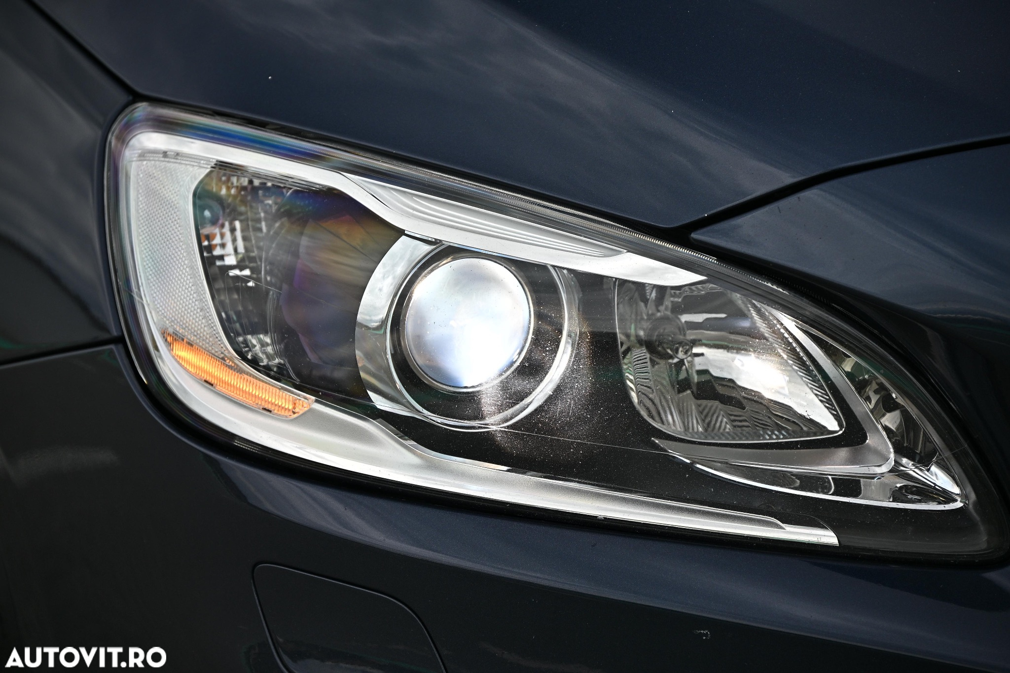 Volvo V60 D6 Plug-In-Hybrid AWD Geartronic Summum - 22