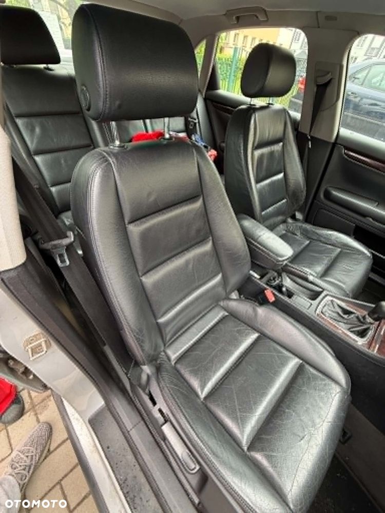 Audi A4 Avant 1.8T Quattro - 12