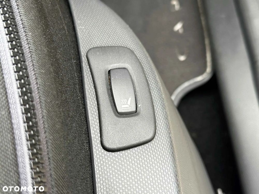 Renault Captur 1.2 TCe Intens EDC - 22