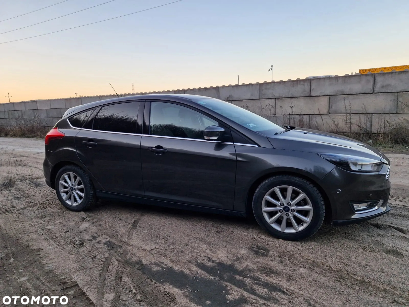 Ford Focus 1.0 EcoBoost Start-Stopp-System TITANIUM - 3