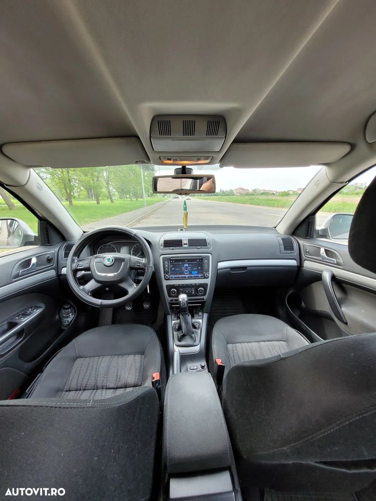 Skoda Octavia 1.8 Elegance TSI - 6