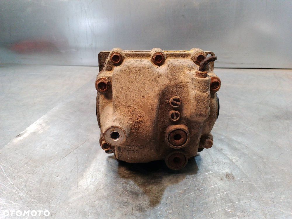 MOST TYLNY NISSAN X-TRAIL T30 ( 01-07 ) - 2