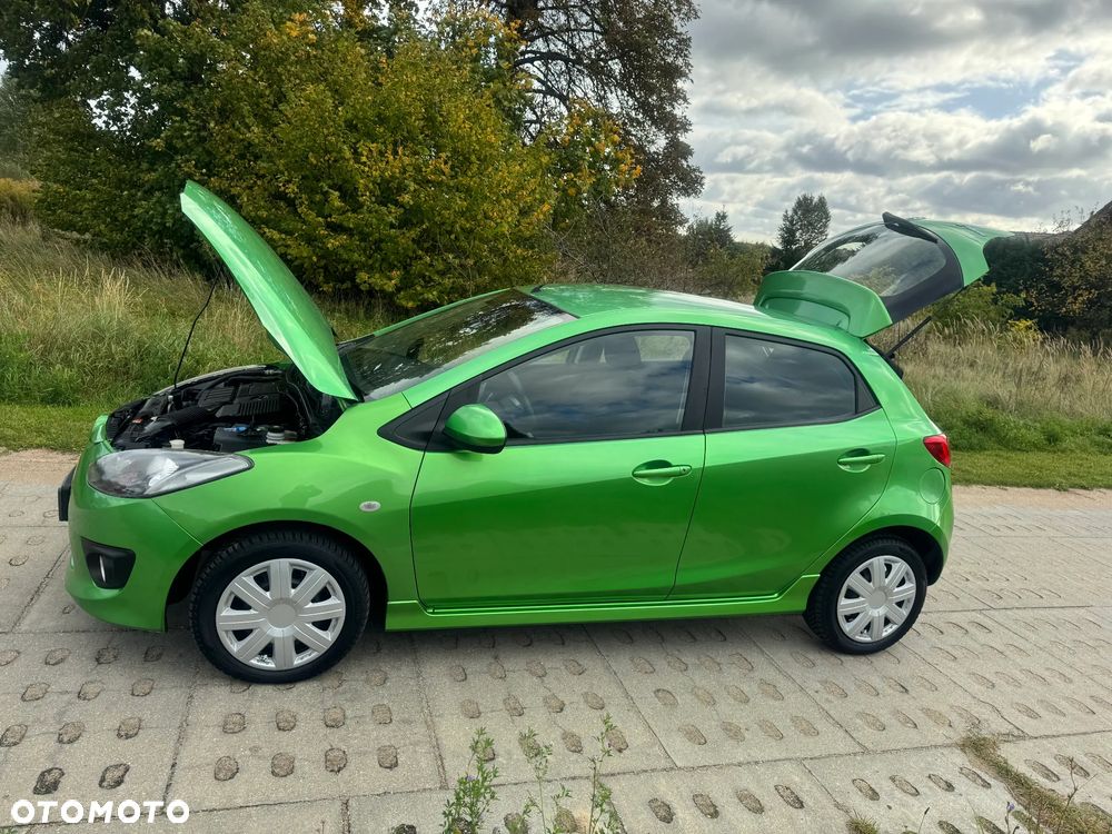 Mazda 2 - 16