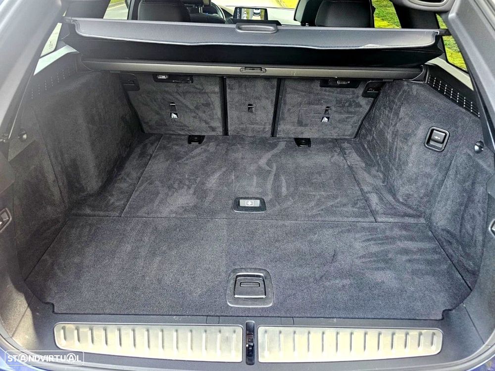 BMW 540 d xDrive Pack M Auto - 33