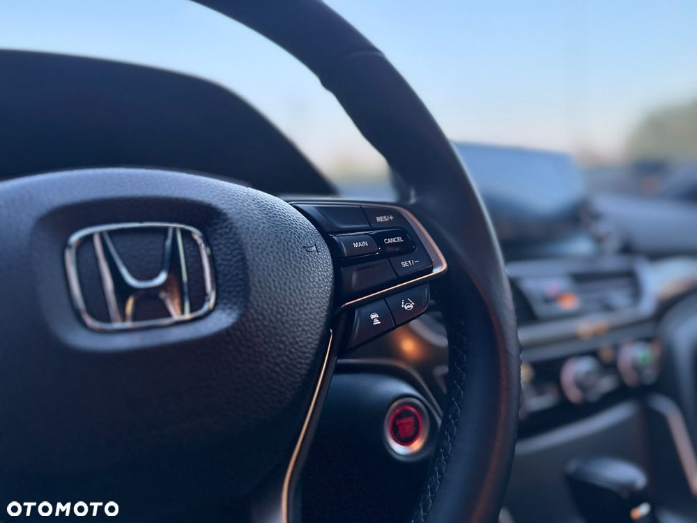 Honda Accord - 16